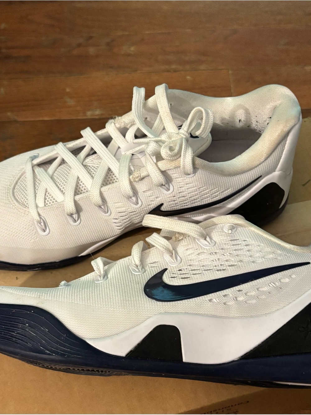Nike White and Navy Low-Profile Tennis Sneakers